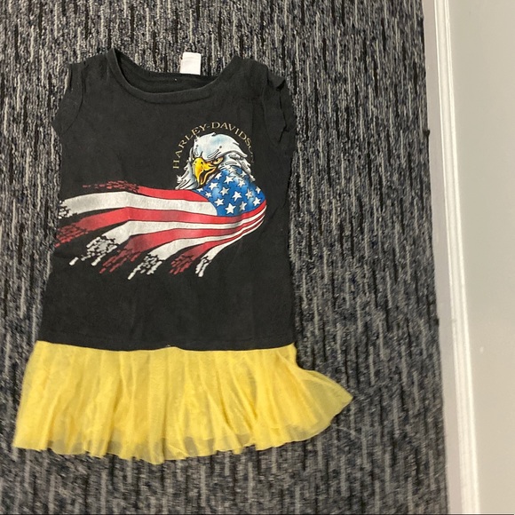 DRESSES - Picture 3 of 4